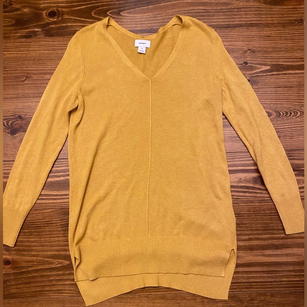 OLD NAVY Mustard Yellow Sweater, XS, Never Worn With Tags, V Neck, Lightweight